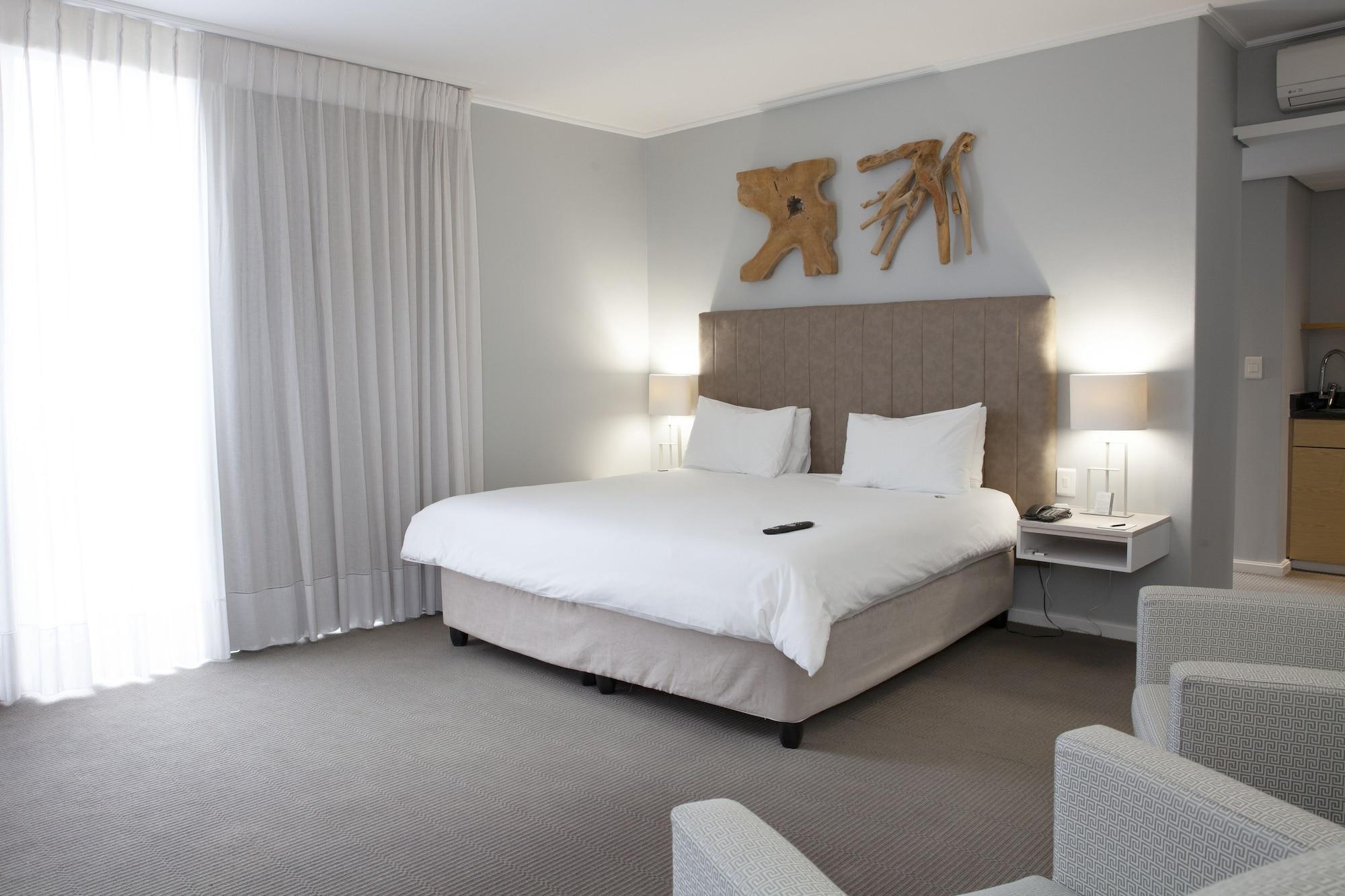 Atlantic Beach Hotel Melkbosstrand Buitenkant foto