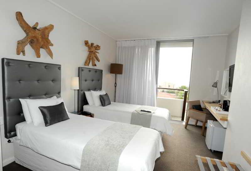 Atlantic Beach Hotel Melkbosstrand Buitenkant foto